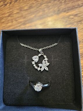 Source Unknown Silver Crystal Floral Heart Pendant Necklace and Ring Set